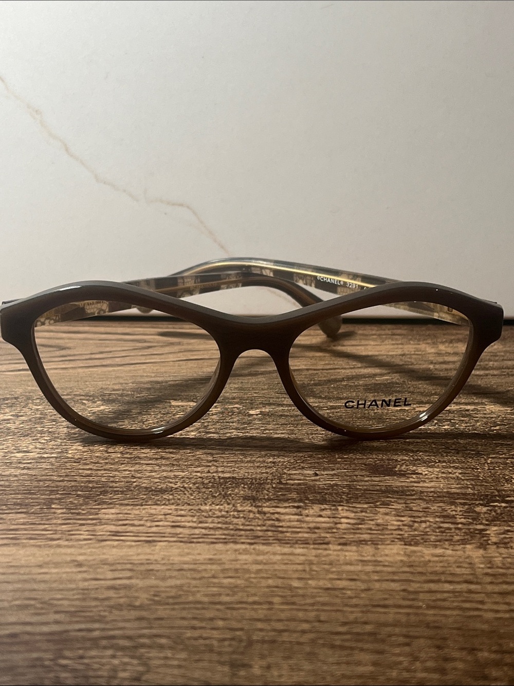 Authentic CHANEL taupe Frame 3291 c.1484 with lace details on temples